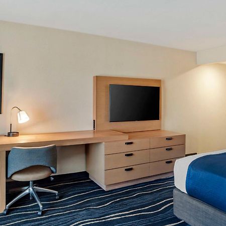 נשיונל סיטי Best Western Plus Marina Gateway Hotel מראה חיצוני תמונה